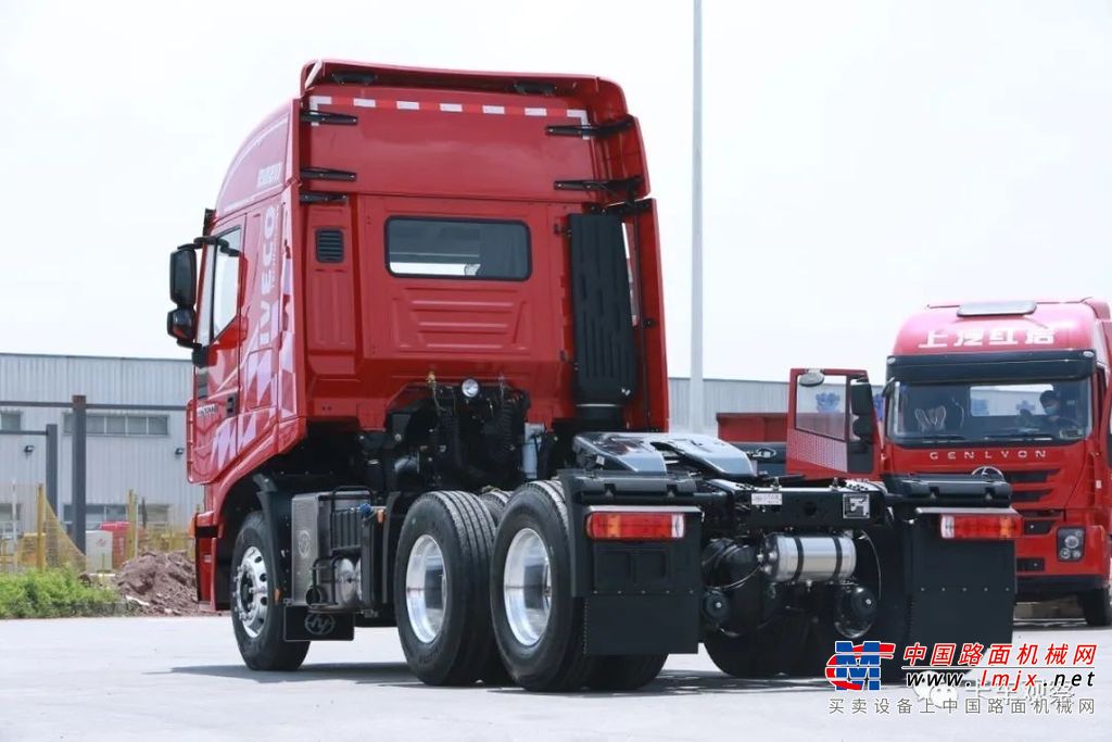 红岩杰狮2020款牵引车,行!