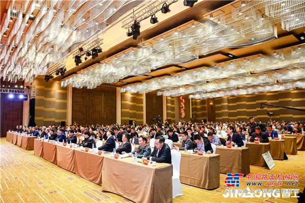 “聚焦产品 回归价值”晋工机械2019商务年会及新品发布会圆满落幕