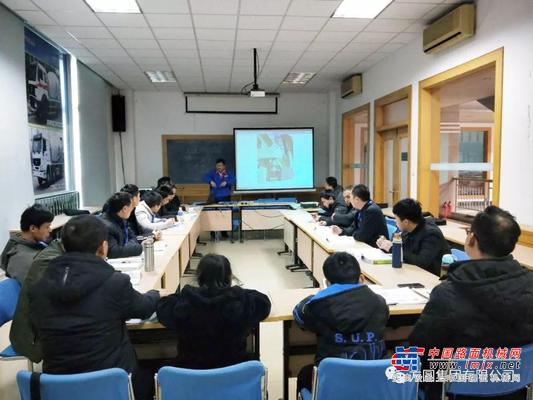 方圆：沟通交流加强合作 共赢未来