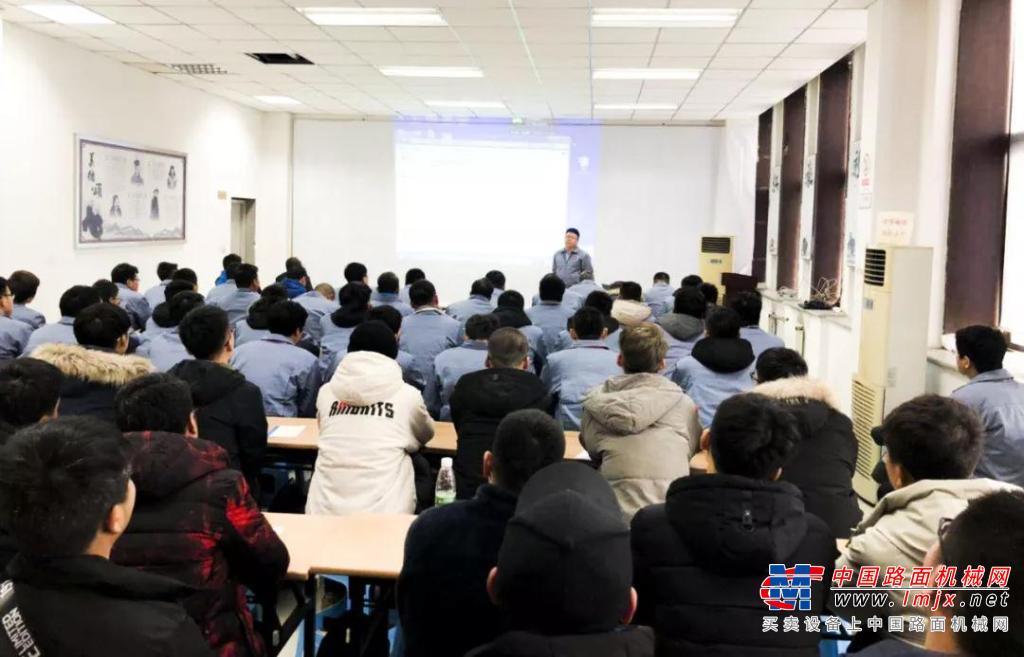 中交西築：路麵工程分公司首屆安全管理技能培訓班正式開班