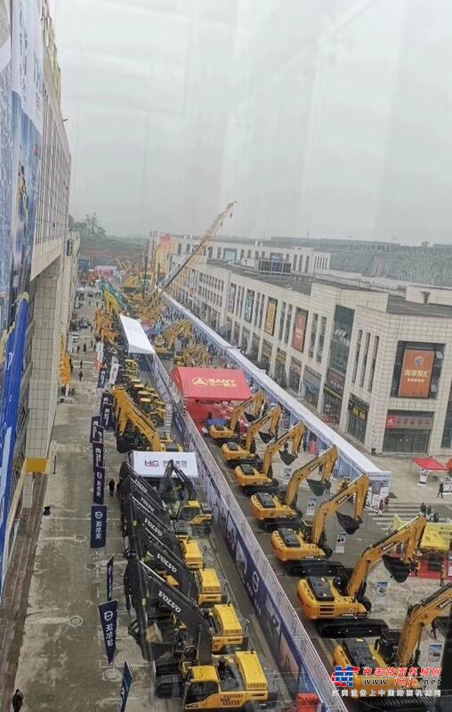 中国重庆(第一届)工程机械产品博览会盛大举行！