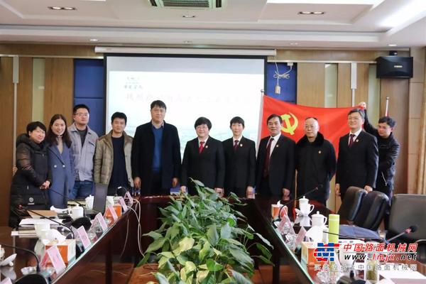 “送法进企业” 马鞍山市雨山区人民法院副院长蔡云一行走进华菱星马