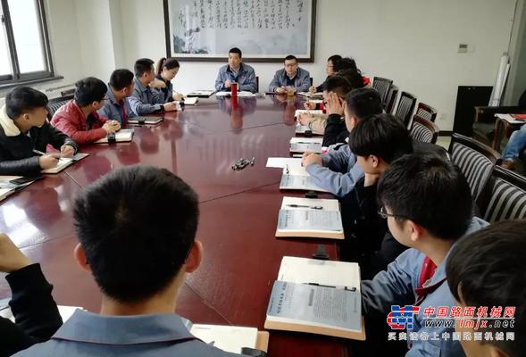 中交西筑：市场部举行“售后服务新员工座谈会”