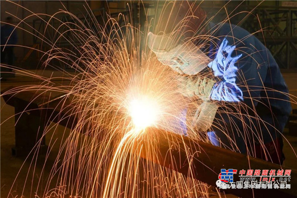 方圆：技能竞赛 赛技能 比干劲 提素质