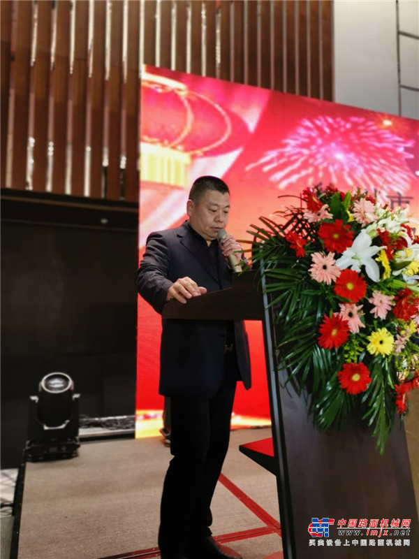 徐州市工程机械商会第二届二次会员大会圆满举行