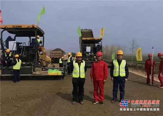 燃到炸！徐工成套道路机械组团助力济砀高速！