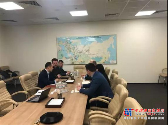山推深度走访乌克兰市场客户，达成批量意向订单