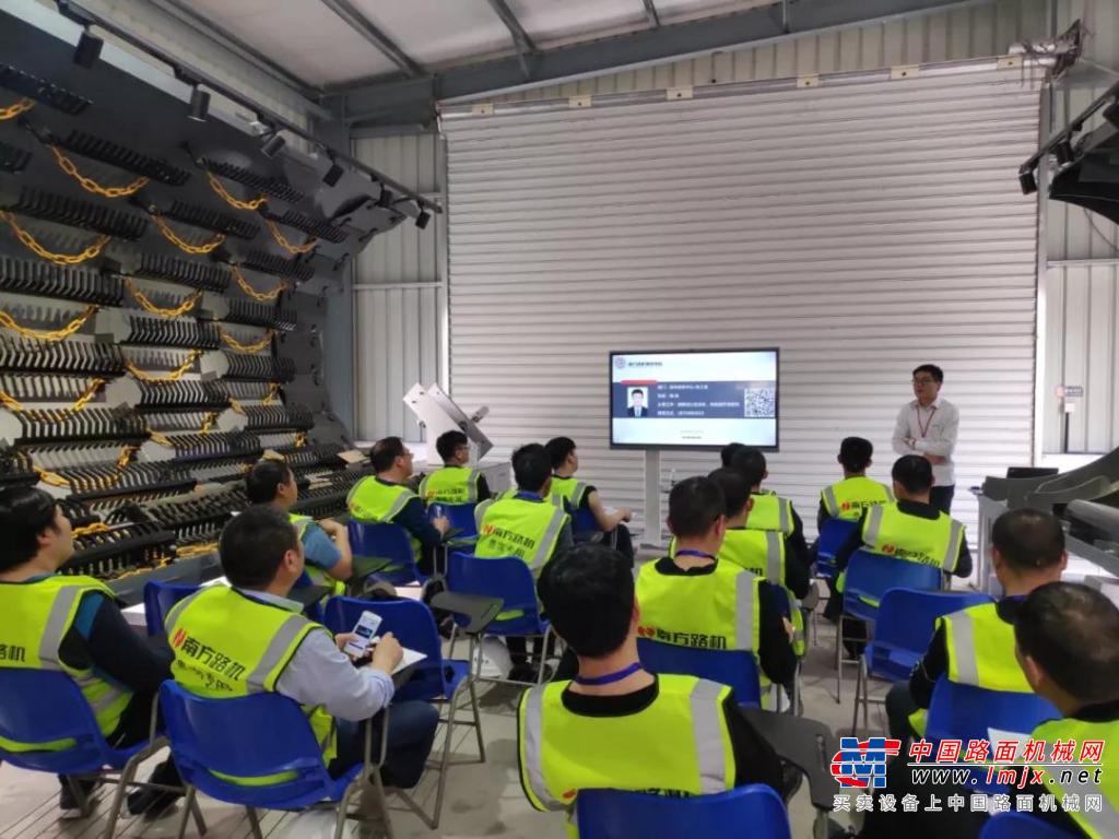 南方路机：第四届中国预拌砂浆行业科技培训周精彩不断