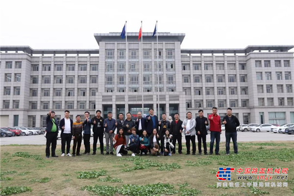 广东地区客户代表走进华菱星马参观考察