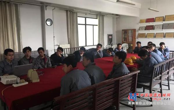 中交西筑：搅拌事业部召开新员工安全生产及技术工艺培训