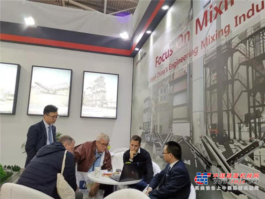 2019德国宝马展进行时 南方路机精彩继续呈现