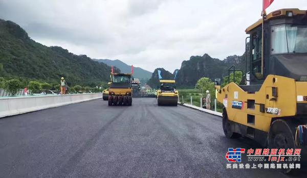 徐工：批量路面机械，全年战略合作，“租赁联盟”助您成功！
