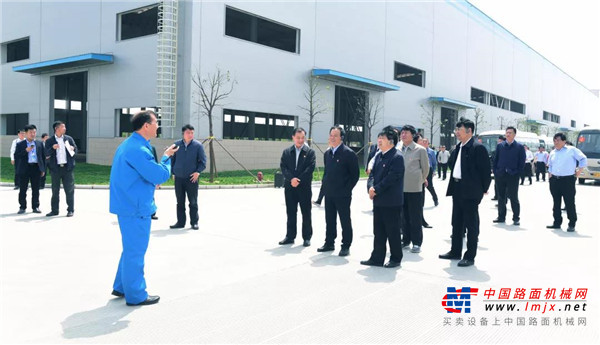 许昌市项目观摩团莅临森源商用汽车建设项目观摩