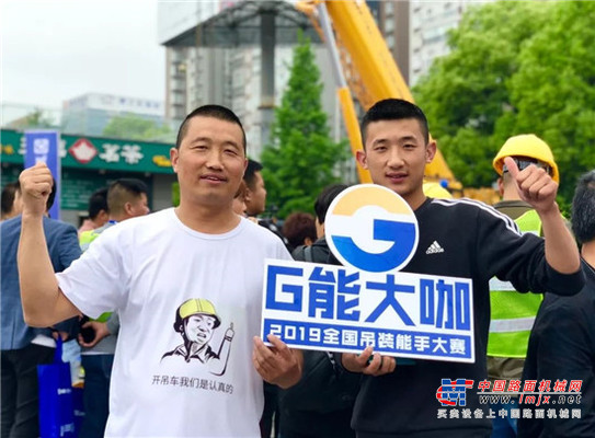 父子齐上阵，“吊装”也能传家，绵阳小伙儿早早迷上吊装
