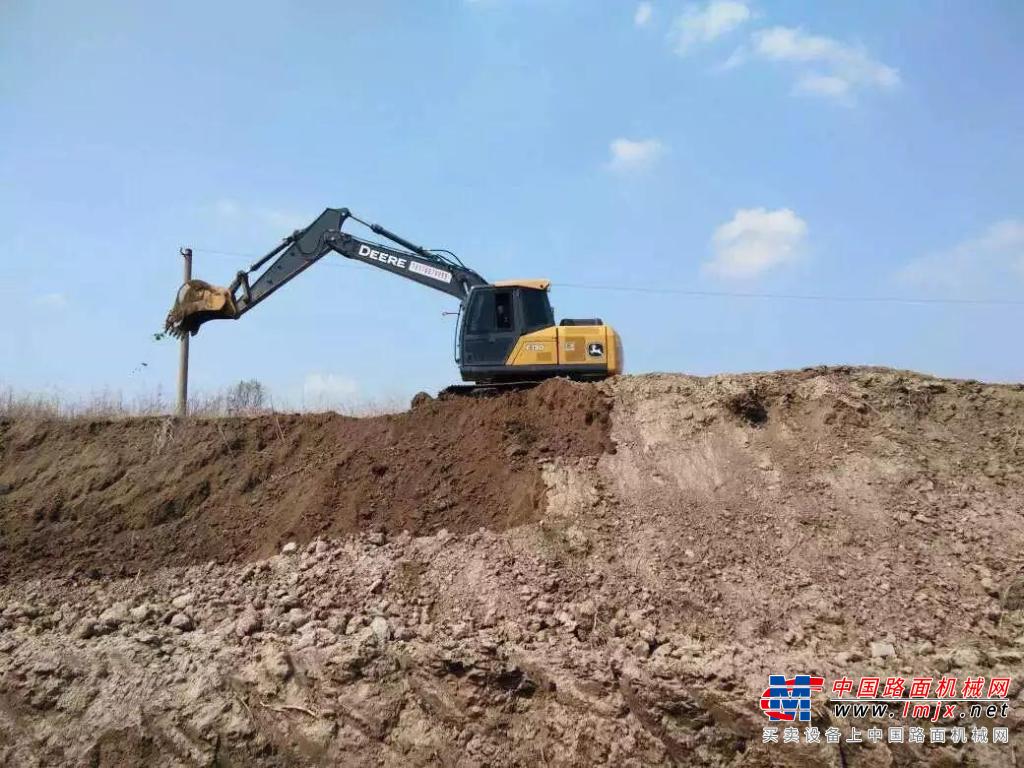约翰迪尔：揭秘唐山挖掘机村梁老板选择挖机的标准