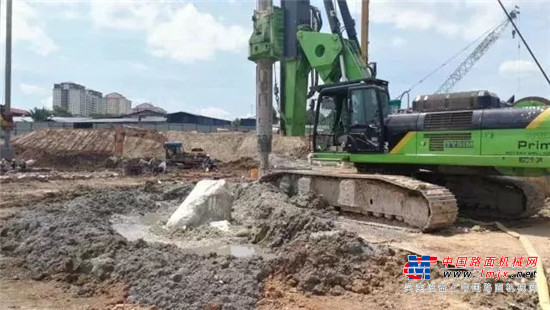 泰信机械KR285C旋挖钻机马来西亚石英岩施工