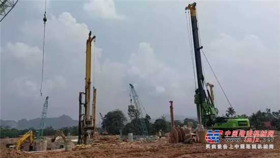 泰信机械KR285C旋挖钻机马来西亚石英岩施工