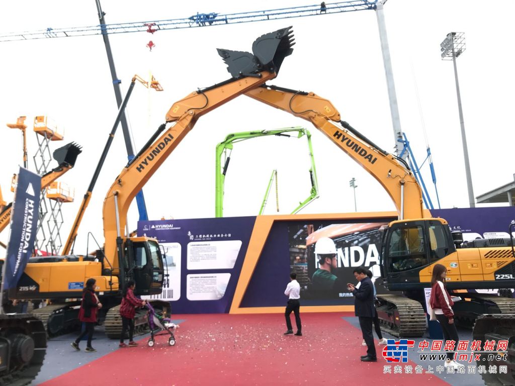 成交額超2000萬！現代挖掘機在長沙國際工程機械展上受熱捧