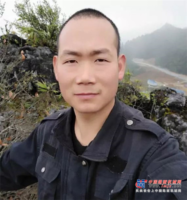 李慶平：我在國外開山推推土機的經曆