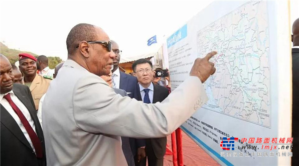 中国土木选购西筑J1500搅拌设备 助力几内亚道路建设