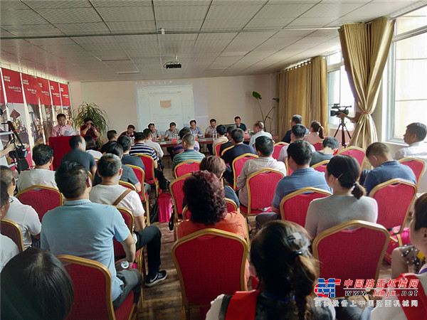 国内首家工程机械信息行业人民调解委员会在徐州成立
