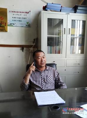 三一：1000小时！他用挖机承包了整个海岛的房屋改建
