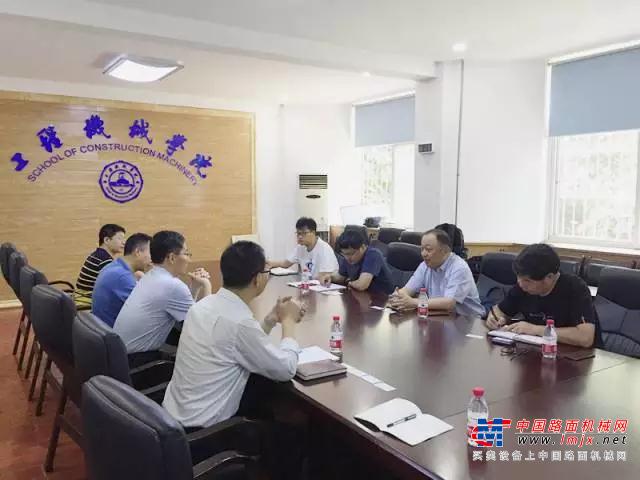 國機重工：殷鵬龍總工程師赴西安開展技術交流
