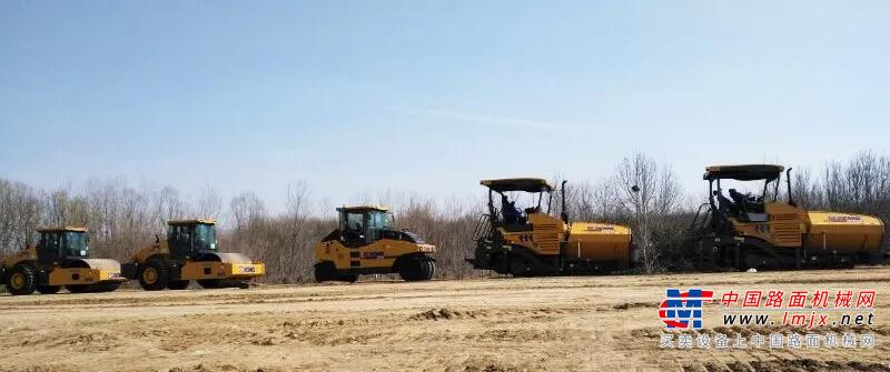 世界工程！完美竣工！超300台徐工道路机械助力北京大兴机场建设！
