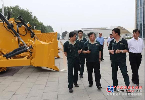 谭旭光：山推是济宁市制造业的一个符号，必须争创第一