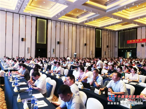 加快行业转型 助力科技创新——泉工股份出席第六届中国国际砂石骨料科技大会