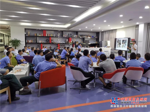 防风险 除隐患 遏事故 2019年南方路机安全生产月活动侧记