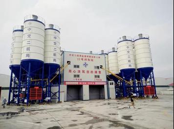 山推建友助力盐通高铁建设