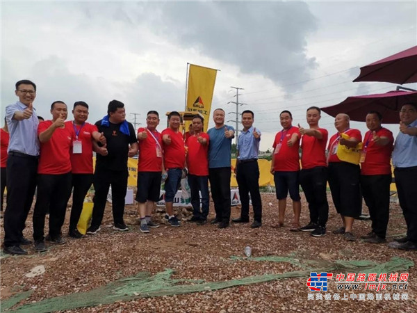 山东临工闪耀2019微挖大会！！彰显微挖产品独特魅力