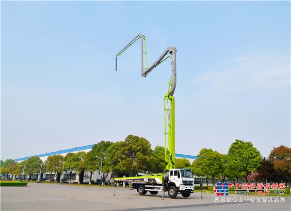 中联重科4.0泵车又添38米新锐 小身材大能量助力城镇化建设