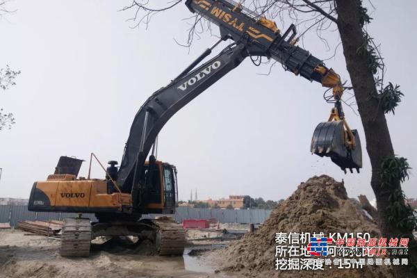 泰信機械伸縮臂順利交付中國水利水電第五工程局
