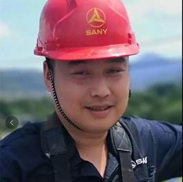 集團服務社群KOL，他就是群里“最靚的仔”