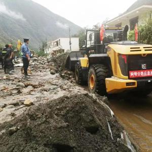 阿坝多地出现暴雨灾情，柳工设备全力应急抢险