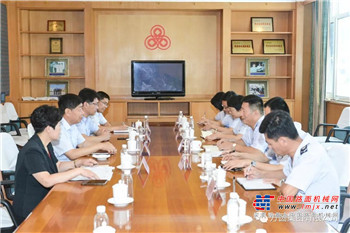 国家税务总局海阳市税务局局长于建国一行 调研方圆集团