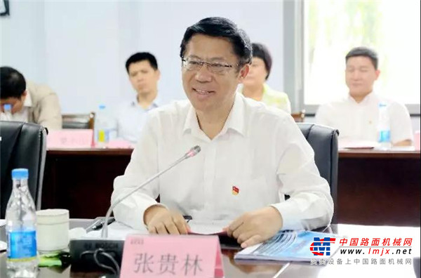 北京市国资委党委书记、主任张贵林一行调研福田雷萨重型机械公司