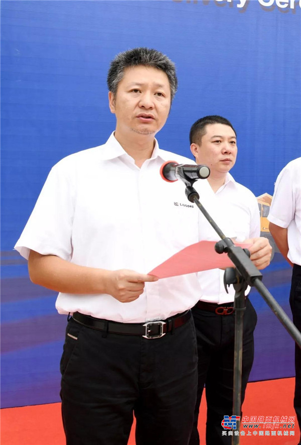 精诚合作 互利共赢——柳工战略大客户北非项目全套系列设备验收交车仪式顺利举行