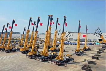 又一批大国重器震撼亮相：徐工起重机新品上市，持续领跑全行业