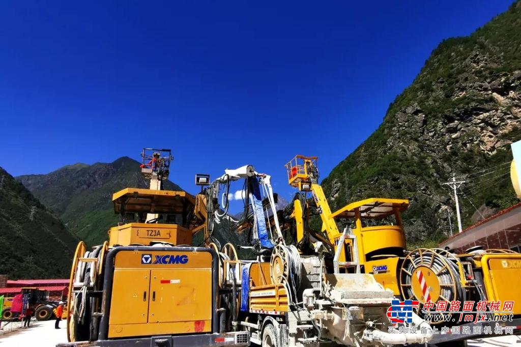 川藏战略大通道建设！徐工隧道成套化施工装备交付跑马山隧道