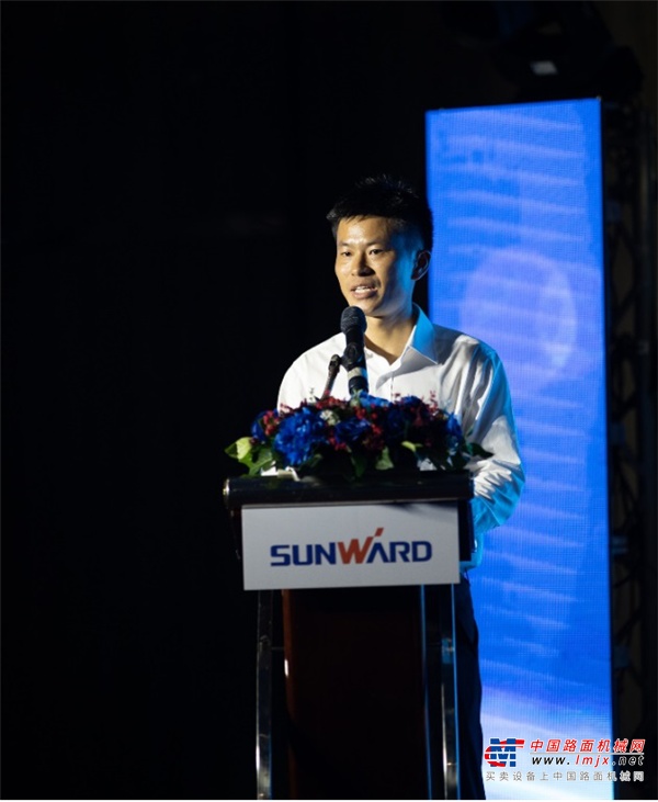 山河智能泰国公司开业！泰国民歌天后倾情献唱！