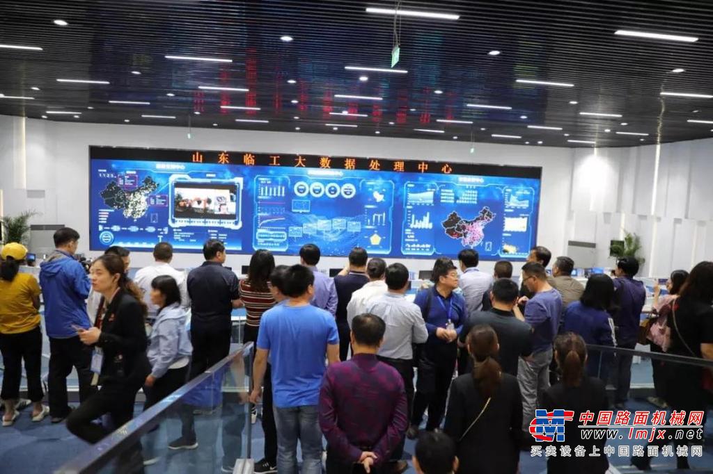 中国质量协会成立40周年 山东临工喜获“杰出推进单位”奖
