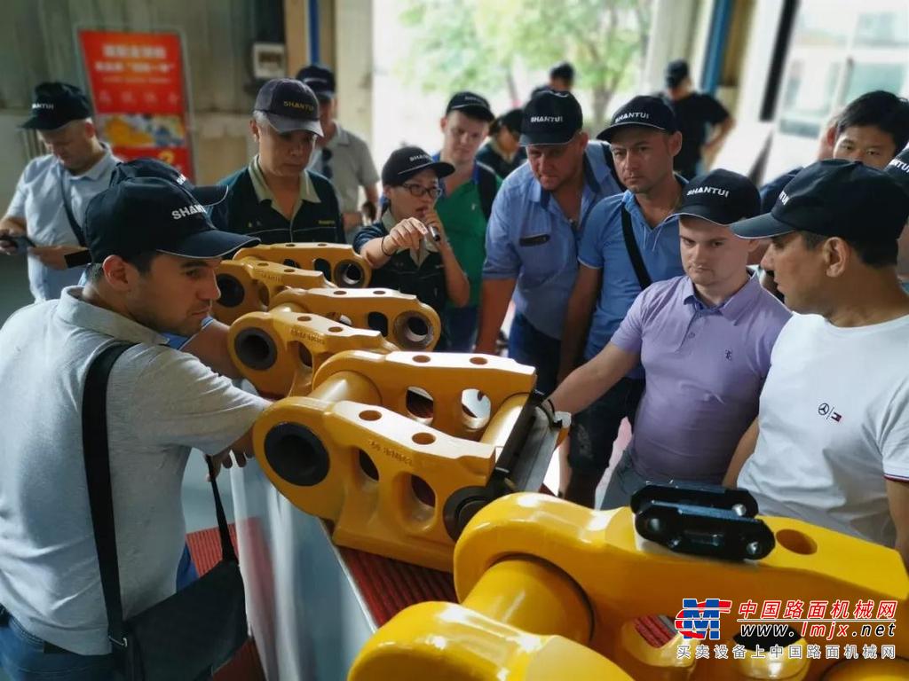 俄罗斯大客户山推之行活动圆满结束