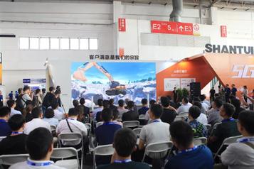 山推挖掘机惊艳绽放北京BICES2019展会