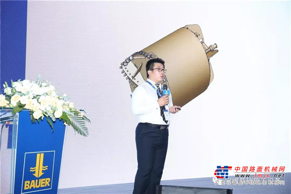 宝峨中国2019厂内展在天津举行，BG 15 H低净空旋挖钻机首次在国内展出
