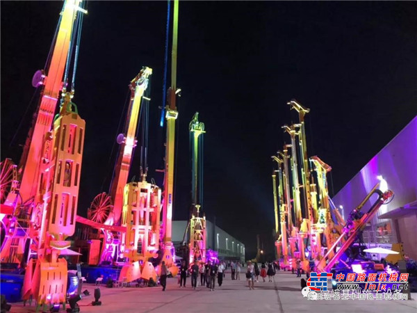 宝峨中国2019厂内展在天津举行，BG 15 H低净空旋挖钻机首次在国内展出