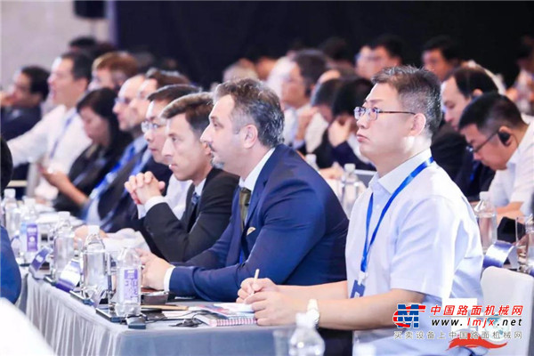 2019全球起重机制造商10强榜单发布，徐工蝉联全球第二