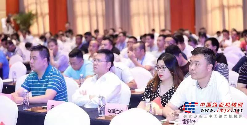 双喜临门！雷萨重机双收行业两大奖，献礼新中国成立70周年！